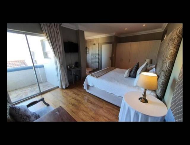 8 BEDROOM HOUSE FOR SALE IN MYBURGH PARK